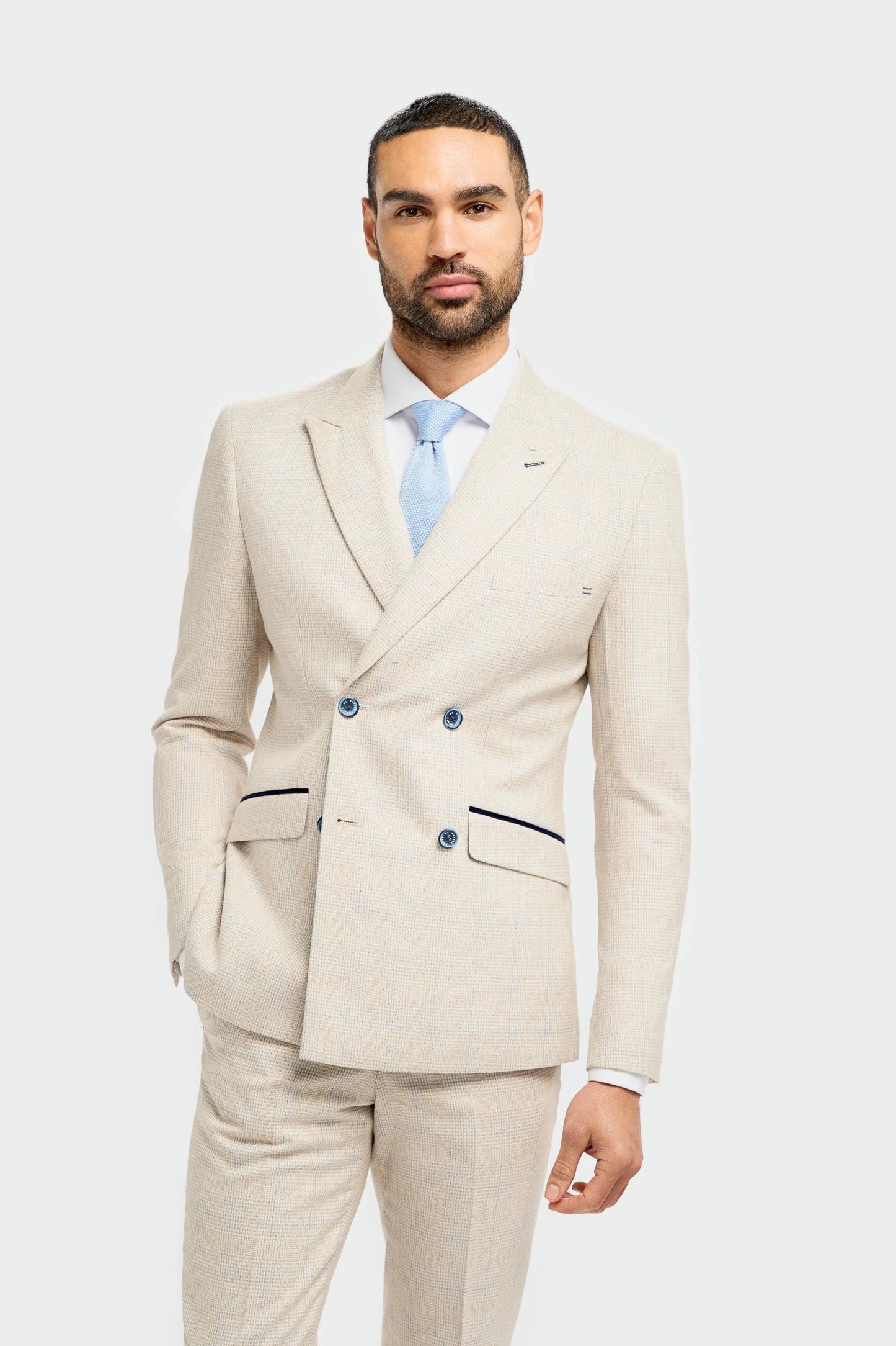 Cavani Caridi Beige Double-Breasted 2-Piece Suit