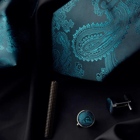 Paul Andrew Green Paisley Tie Set