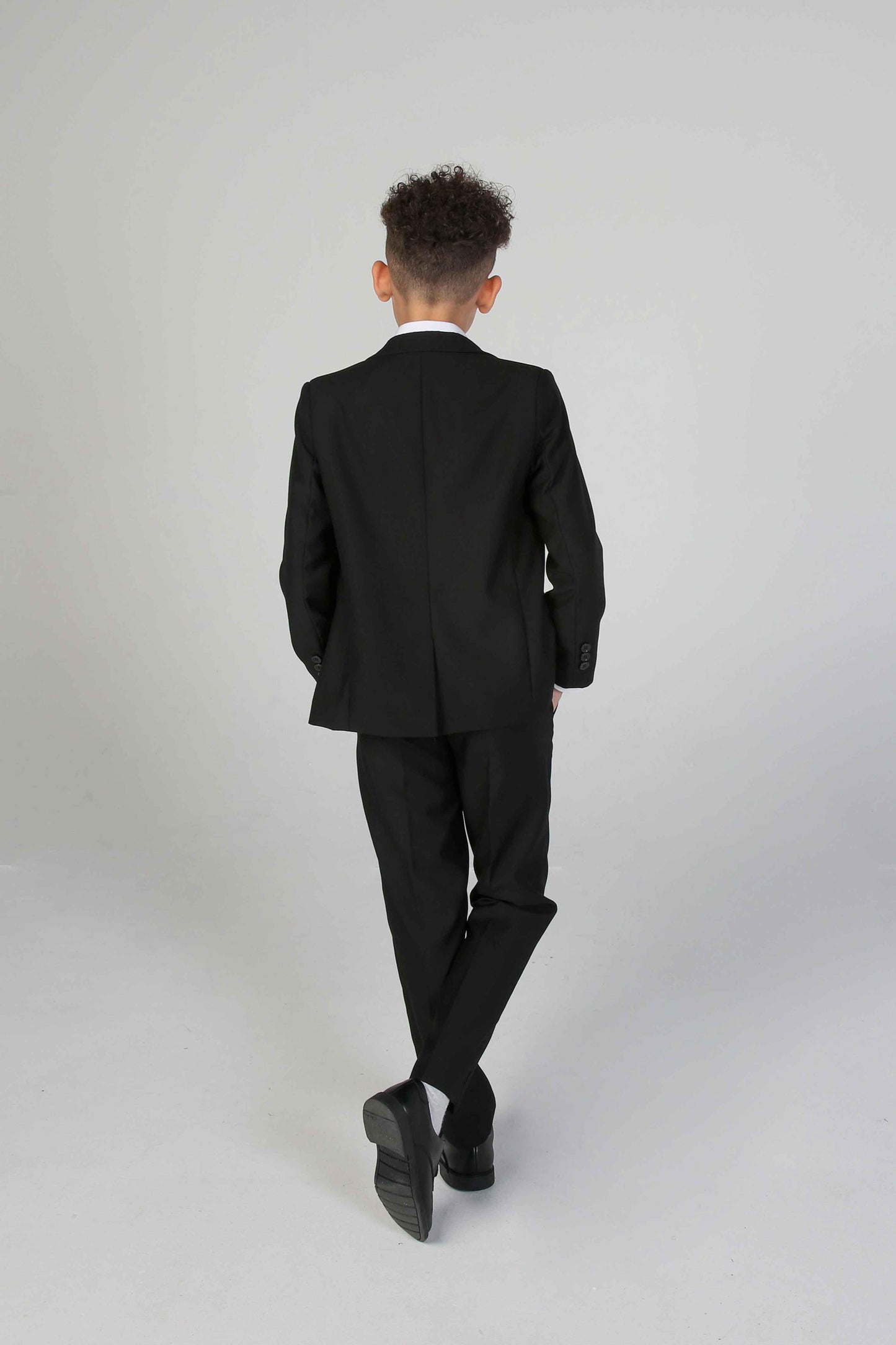 PAUL ANDREW PARKER BOYS BLACK 3-PIECE SUIT