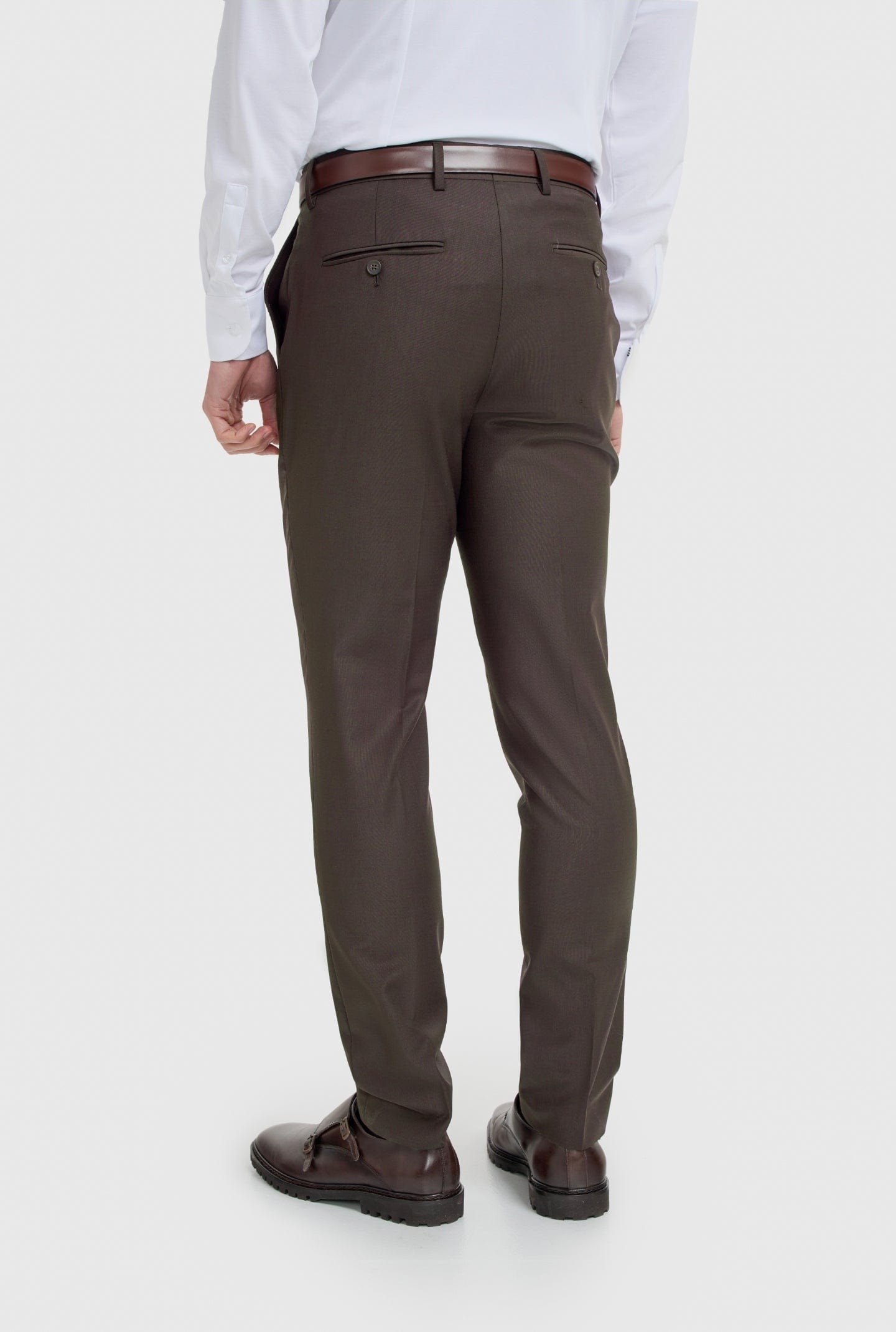 Cavani Bond Auburn Three Piece Suit