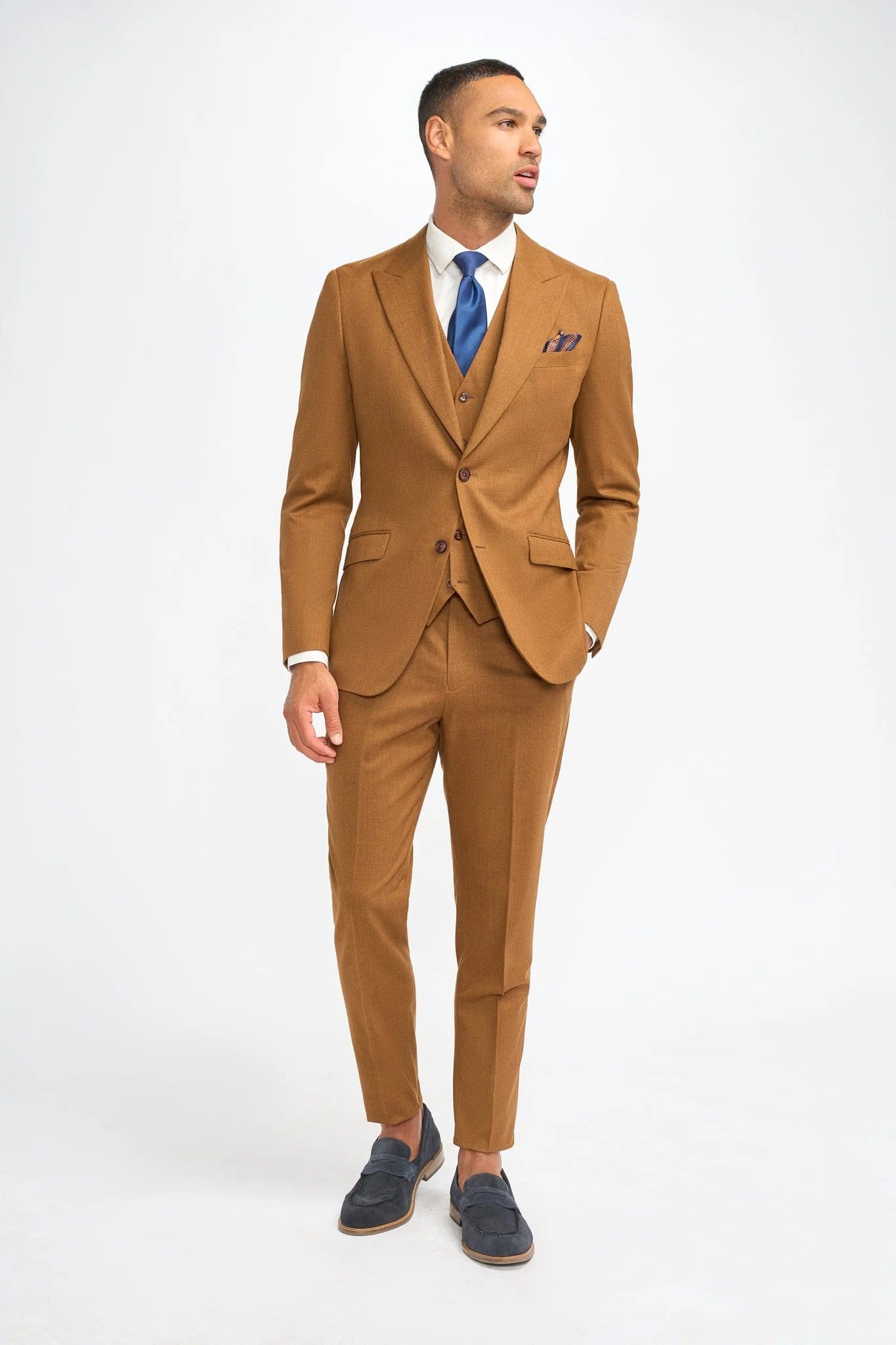 Cavani James Sierra Super 130s Wool 3-Piece Suit