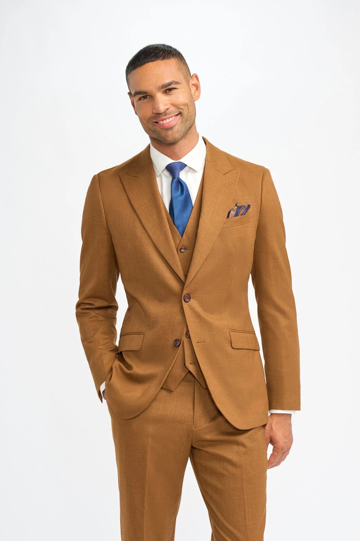 Cavani James Sierra Super 130s Wool 3-Piece Suit