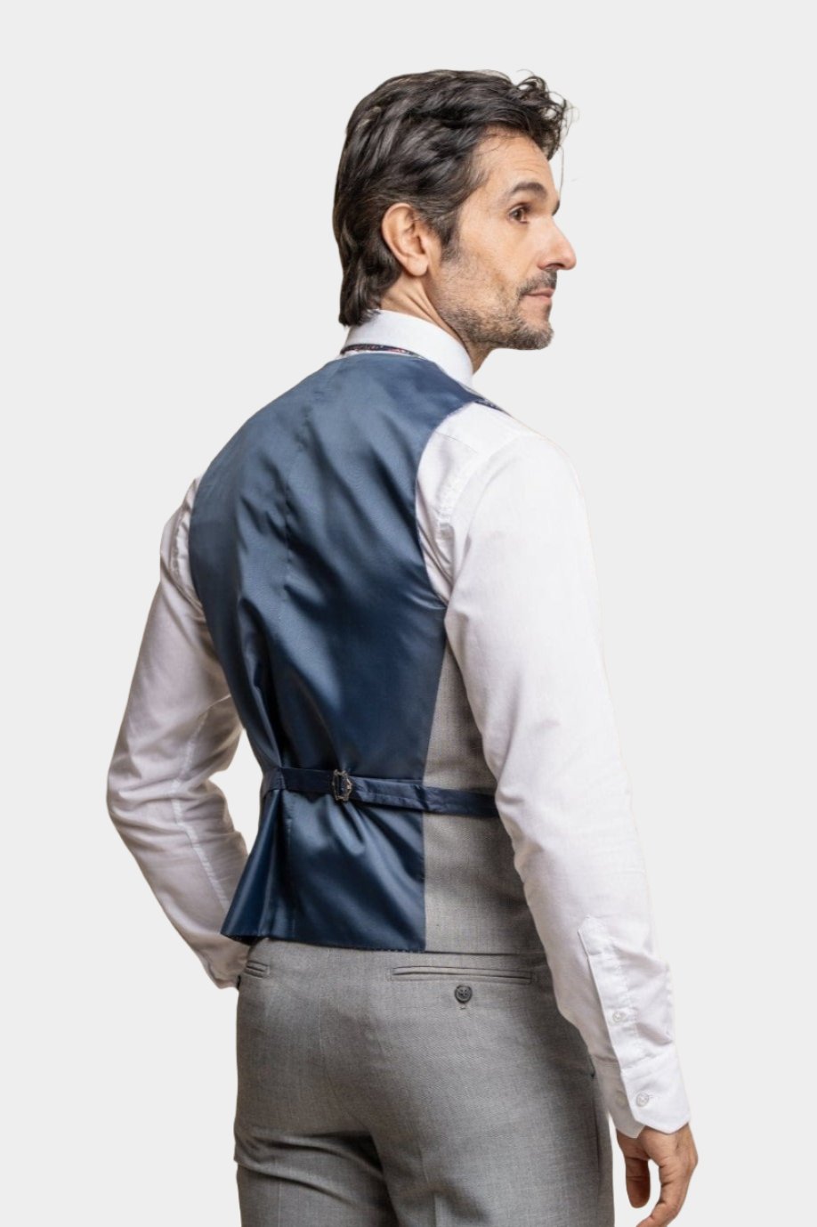 CAVANI REEGAN GREY 3-PIECE SUIT