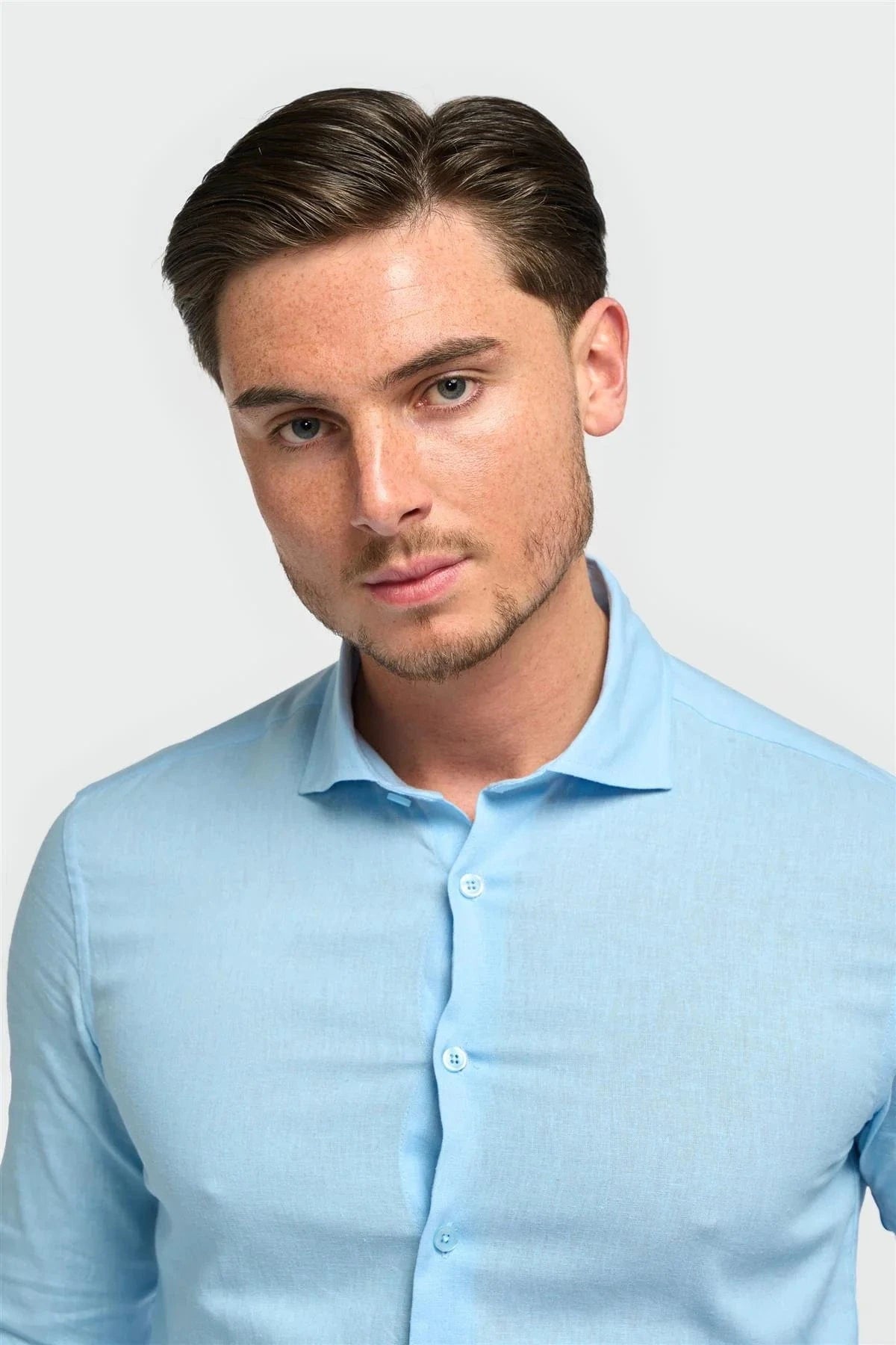 Cavani Matera sky blue shirt for men, slim fit, perfect for weddings, formal events, and special occasions.