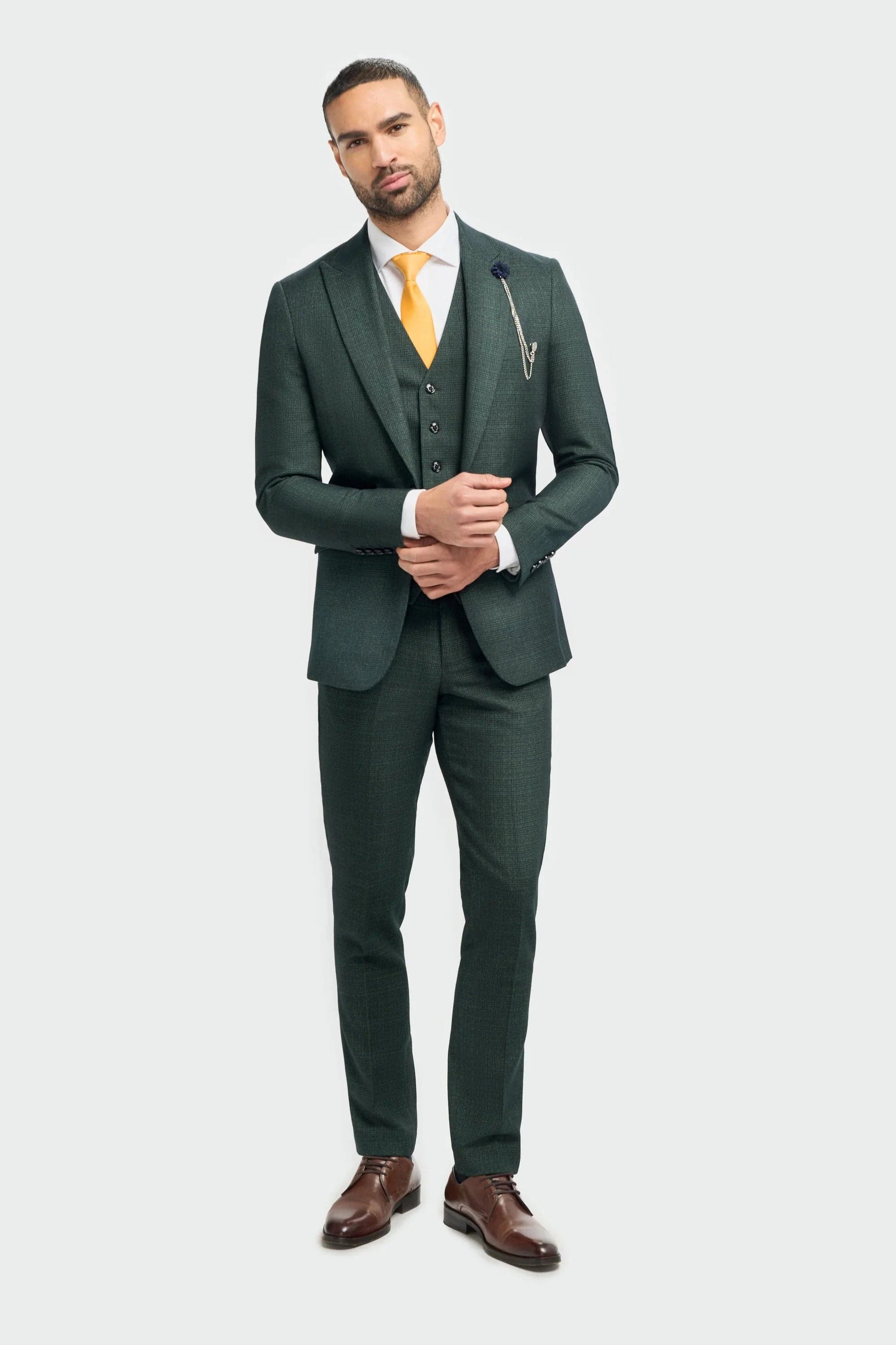 Cavani Caridi Olive Check 3-Piece Suit 34R 28R