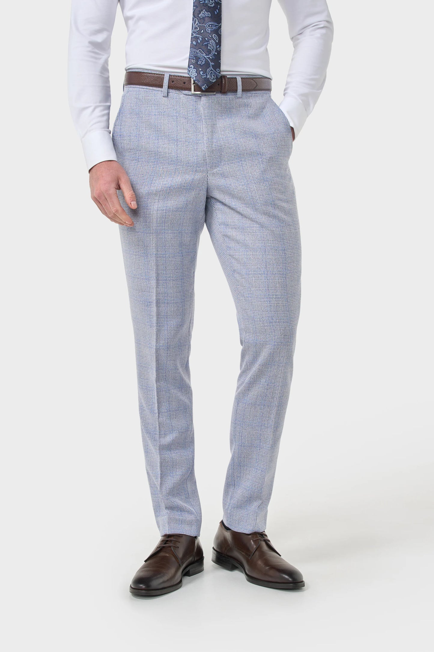 Cavani Caridi Sky Three Piece Suit