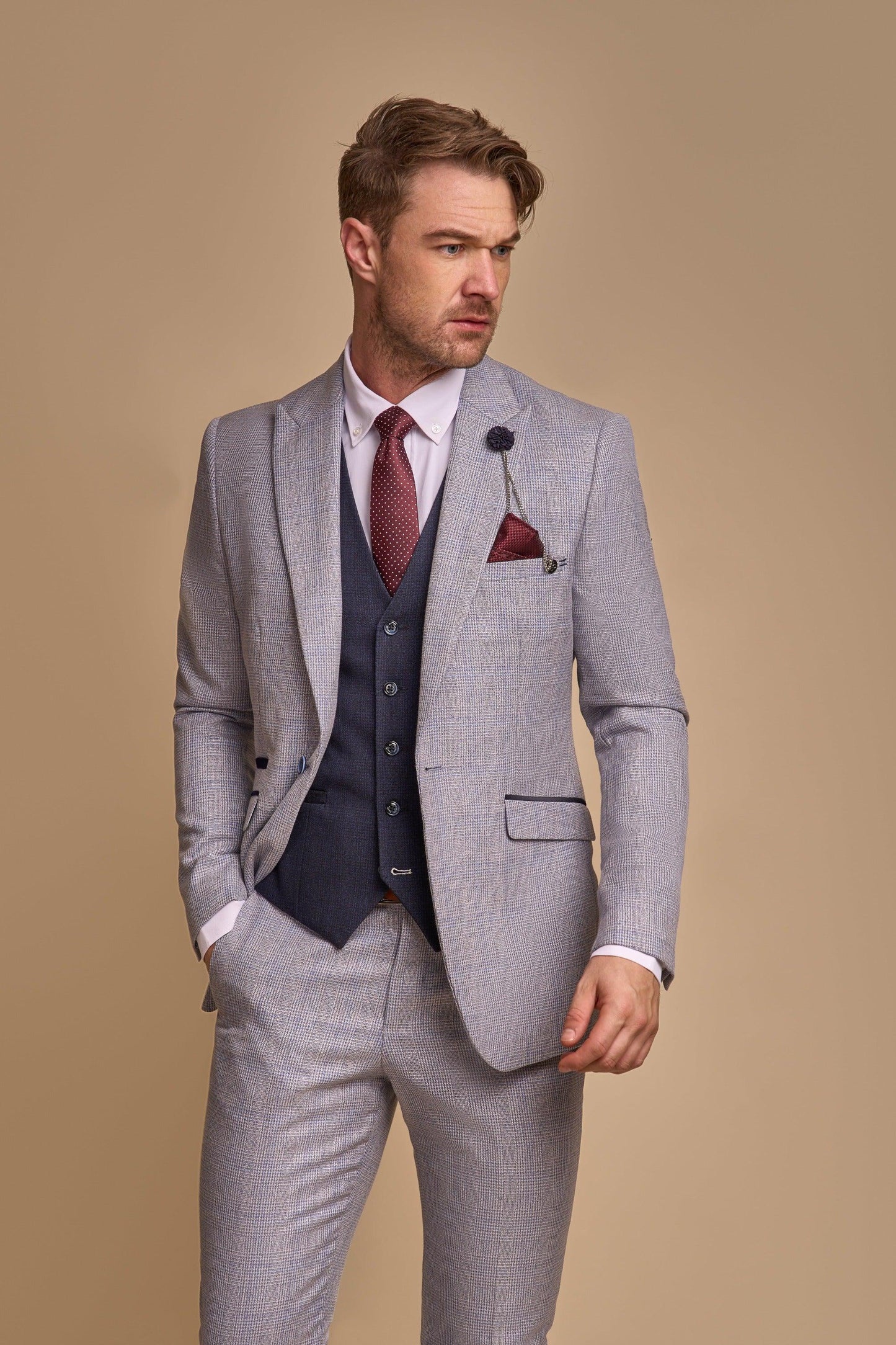 CARIDI SKY WITH CARIDI NAVY 3-PIECE SUIT