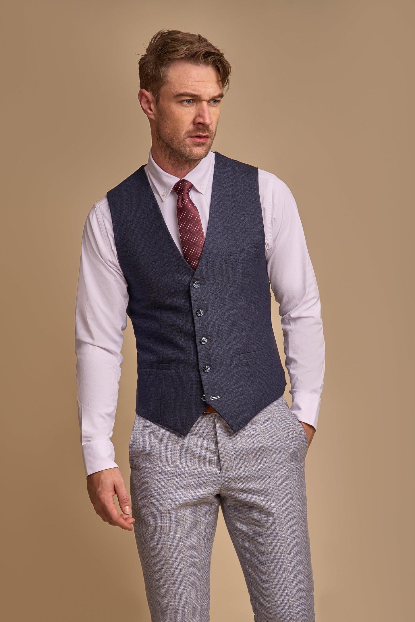 CARIDI SKY WITH CARIDI NAVY 3-PIECE SUIT