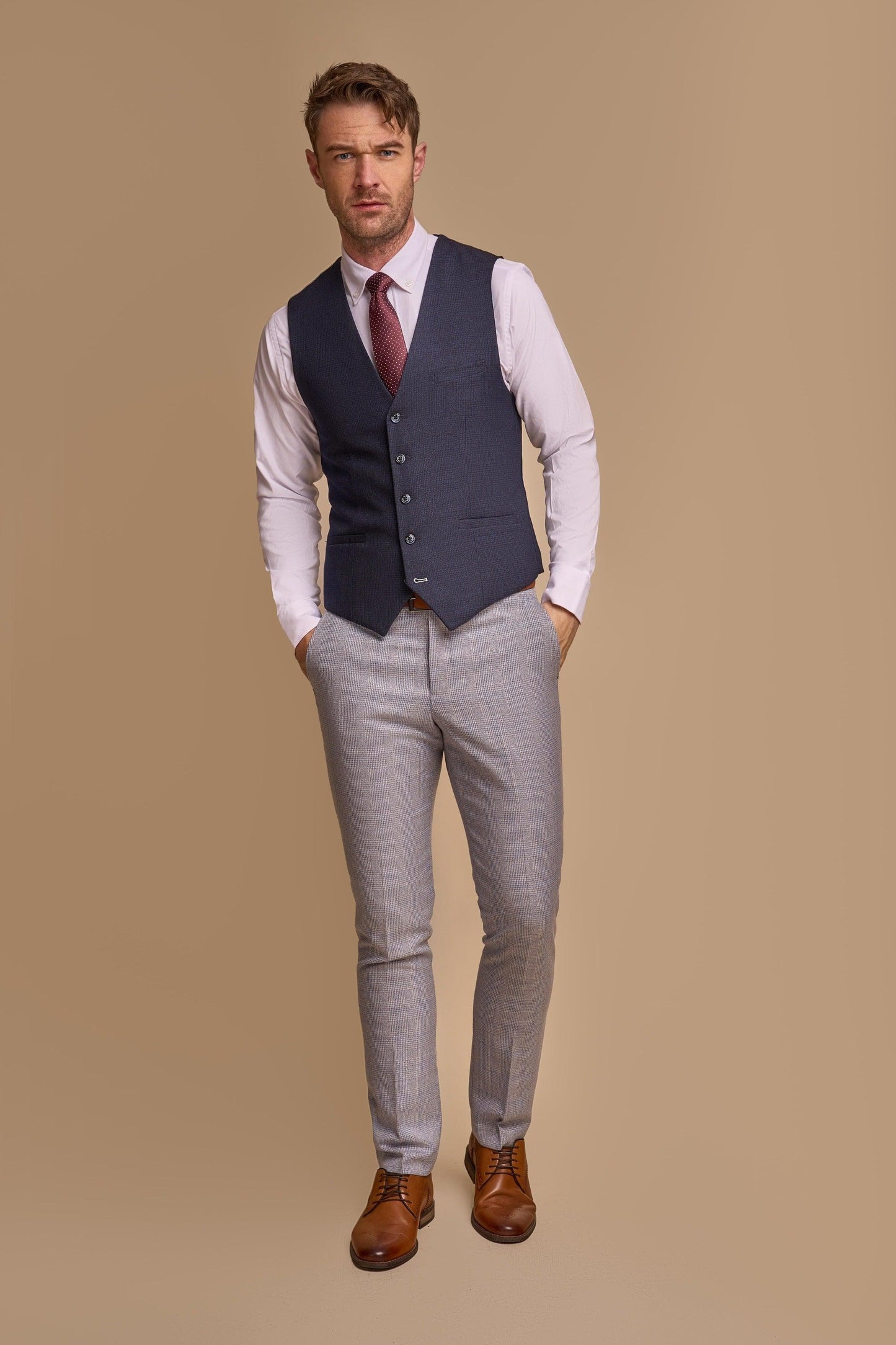 CARIDI SKY WITH CARIDI NAVY 3-PIECE SUIT