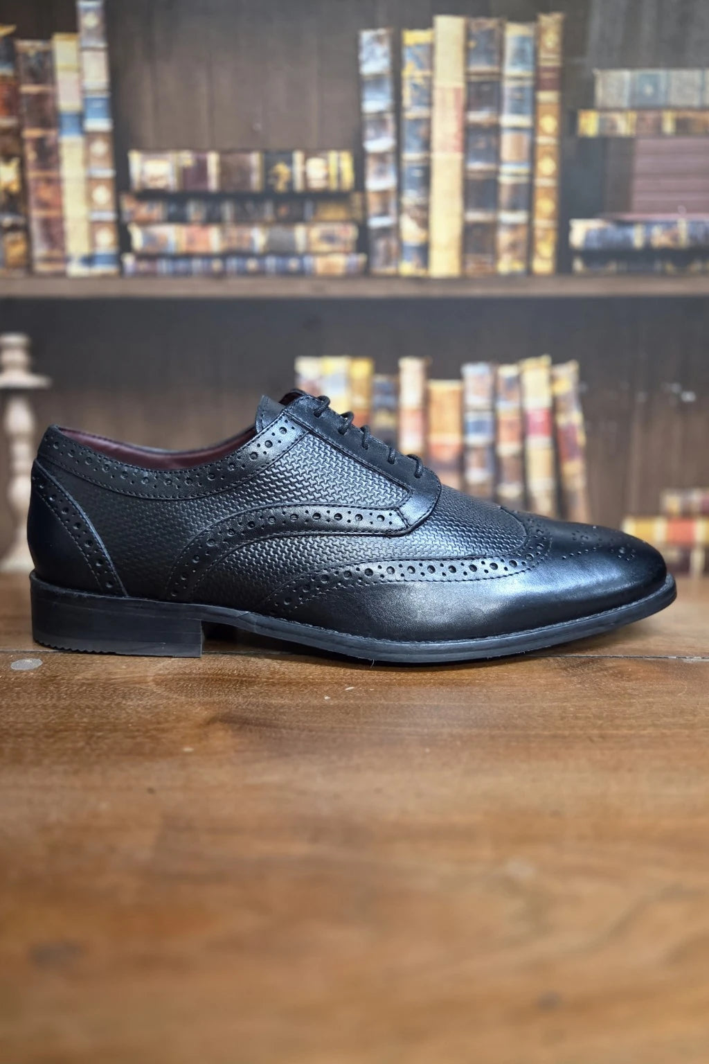 Cavani Orleans Black Leather Shoes
