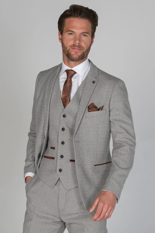 RALPH CREAM TWEED 3-PIECE SUIT