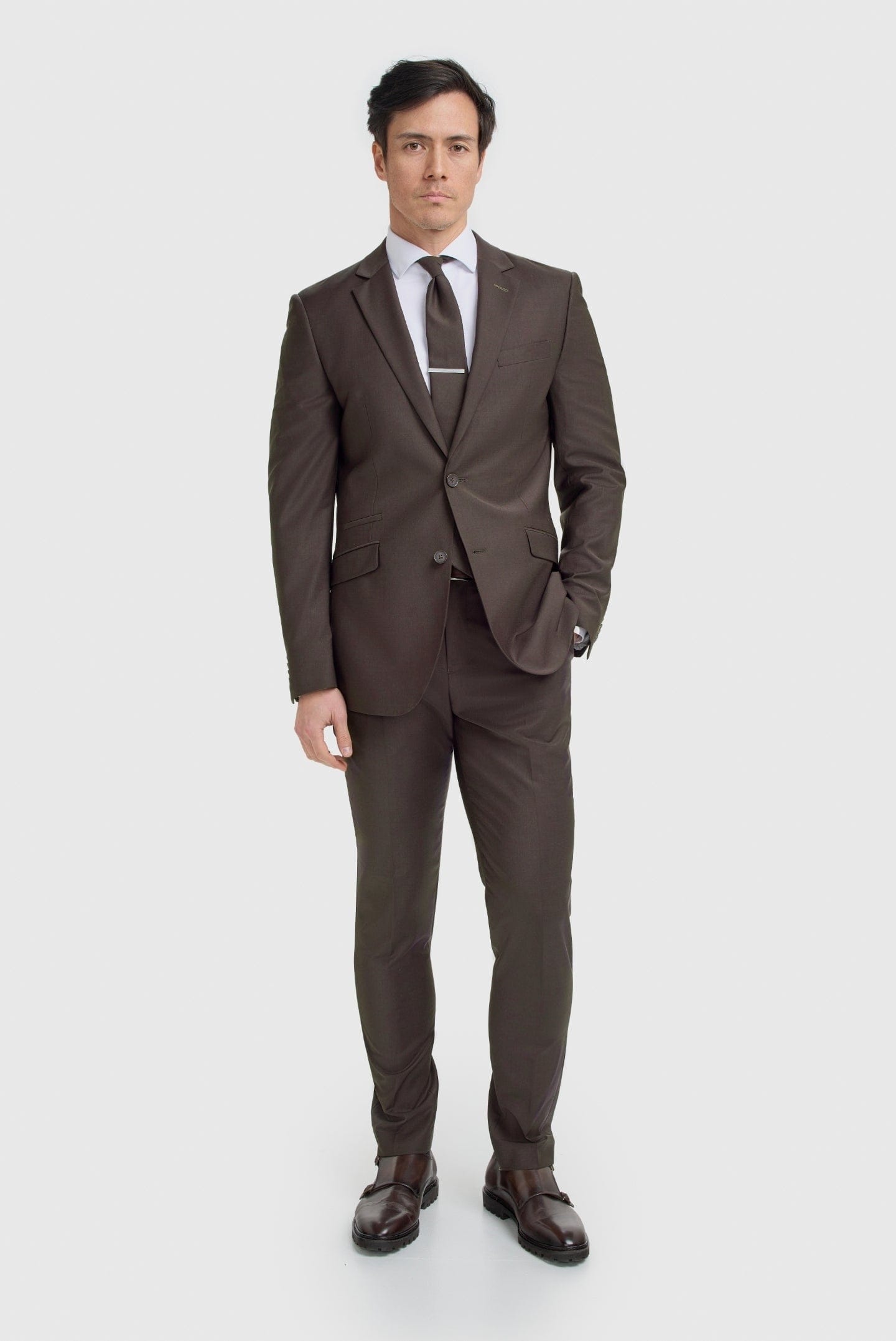Cavani Bond Auburn Three Piece Suit