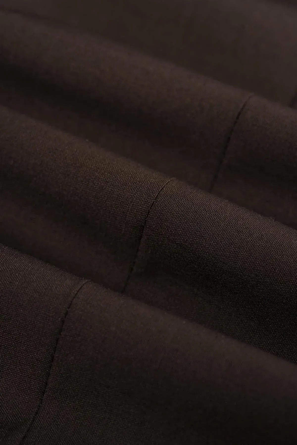 Cavani Bond Auburn Three Piece Suit