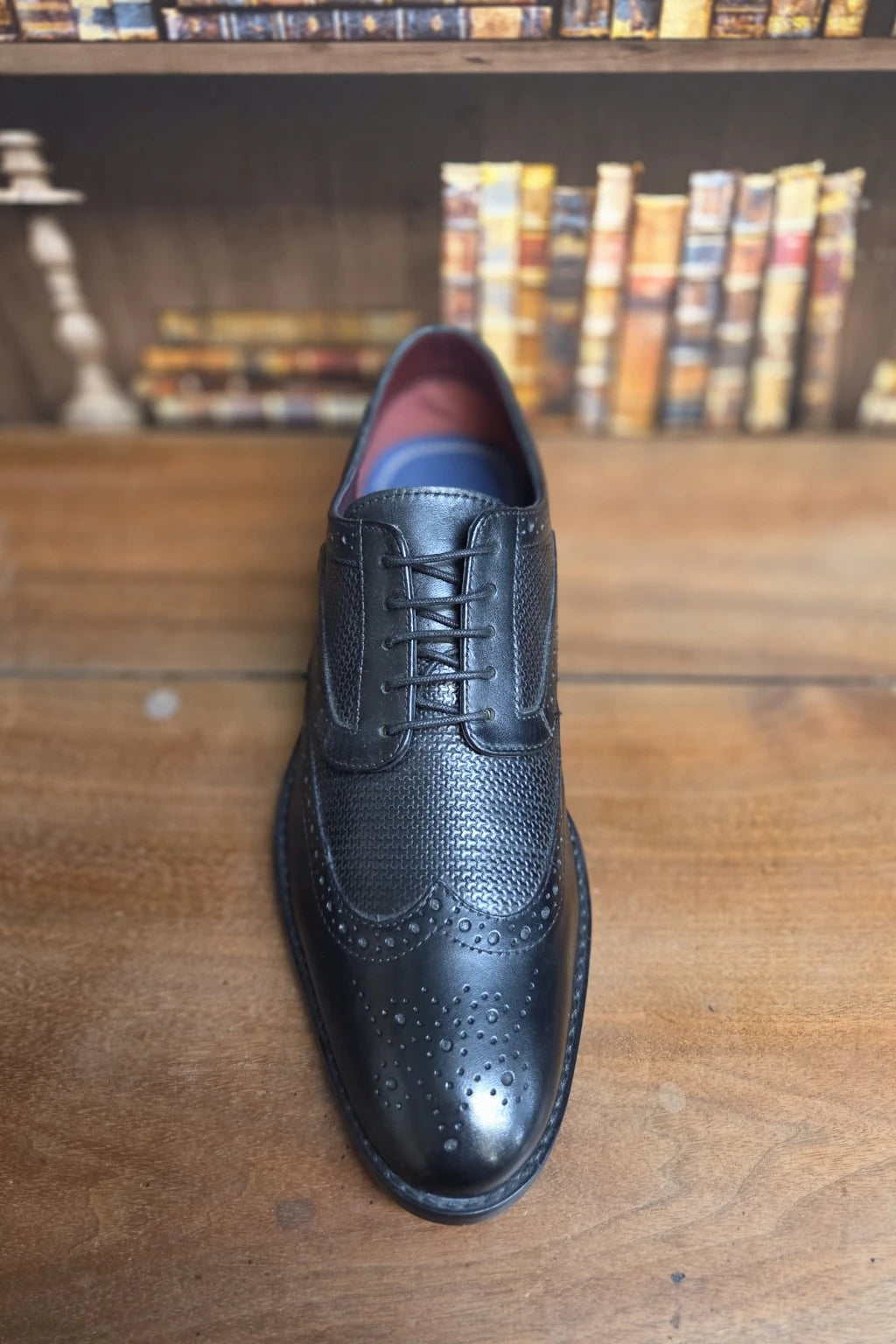 Cavani Orleans Black Leather Shoes