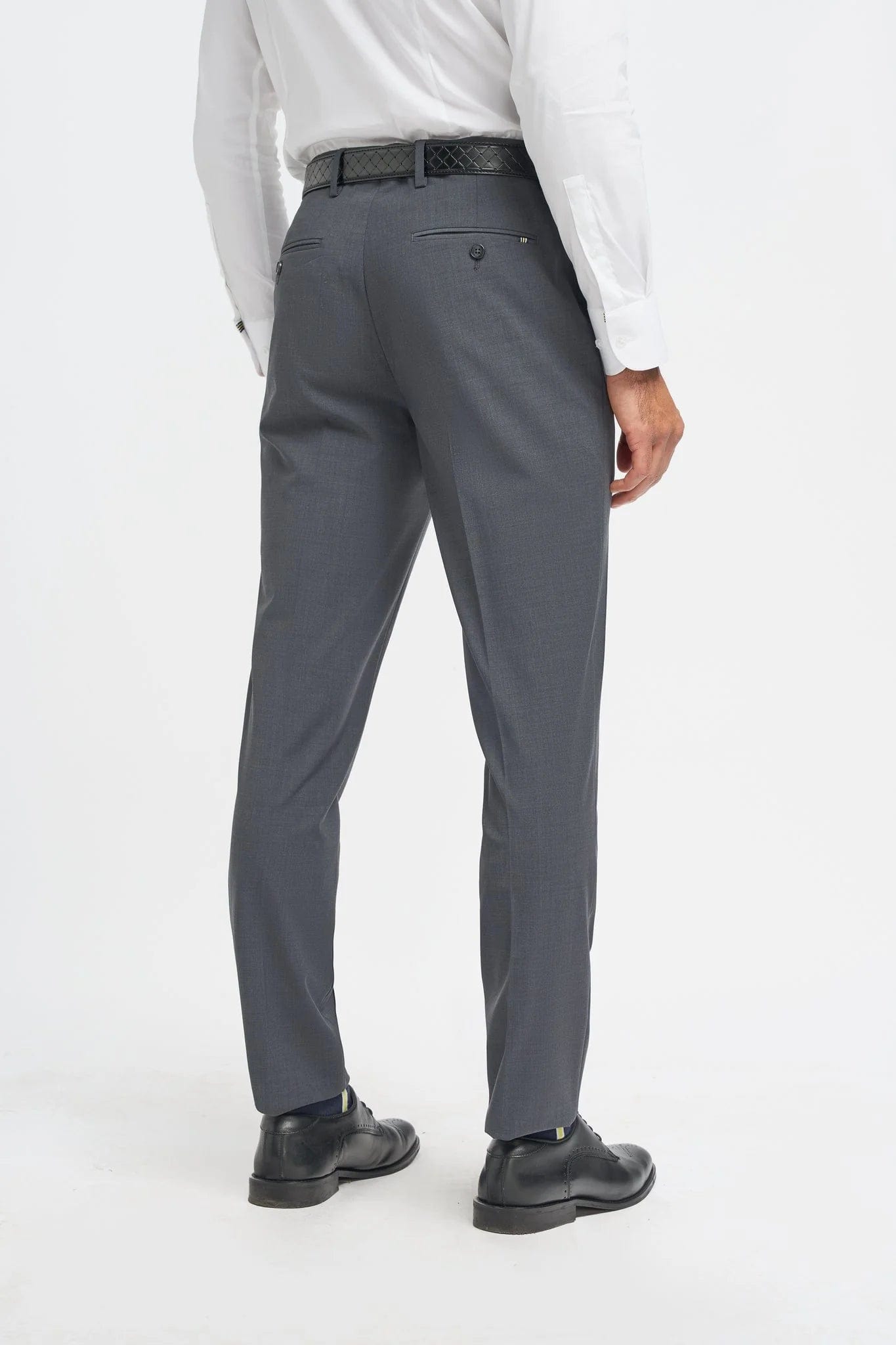 BOND CHARCOAL 3-PIECE SUIT